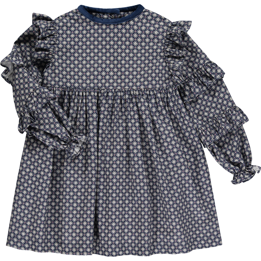 Beautiful, timeless and luxurious clothes for girls and boys 0 to 16